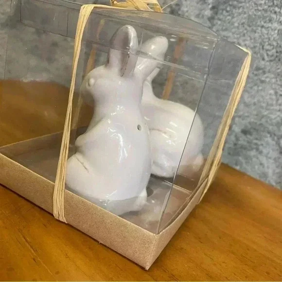 Tag Bunny‎ salt & pepper shaker set new in box - Picture 5 of 12